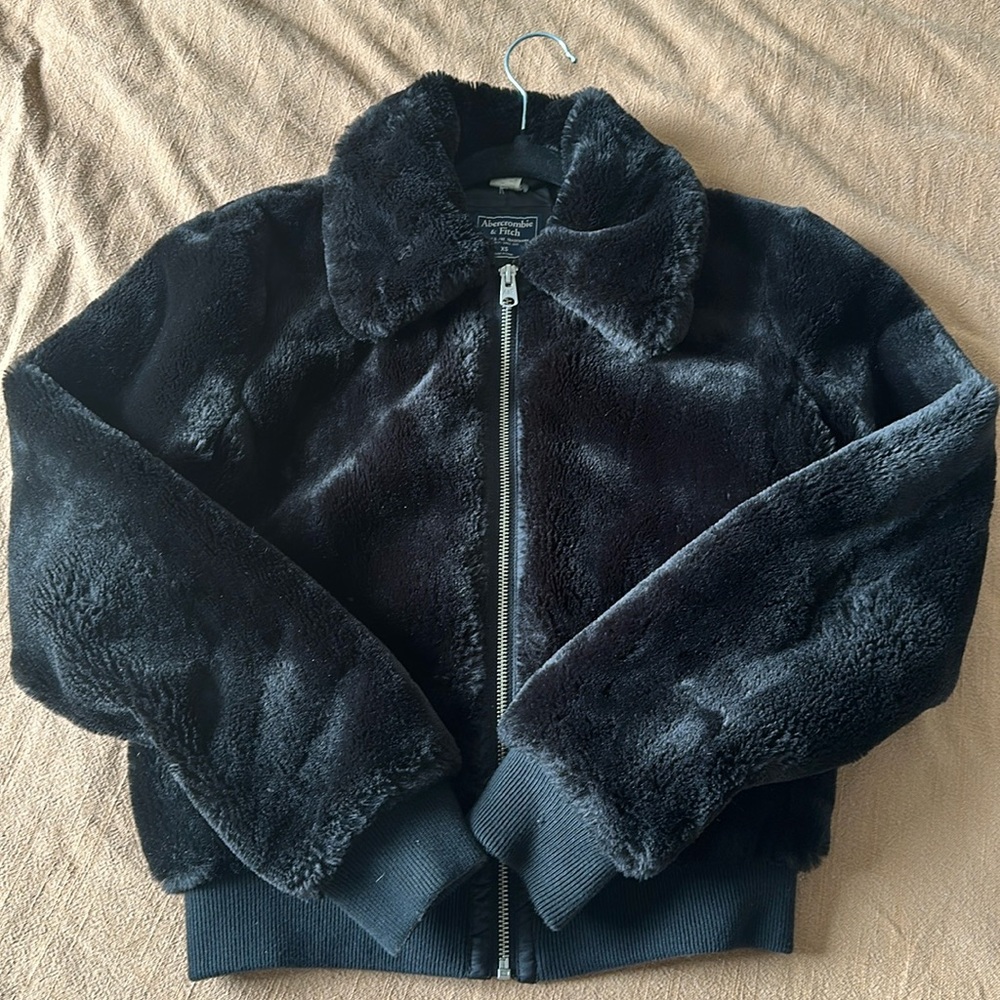 ABERCROMBIE and Fitch Black fur crop coat